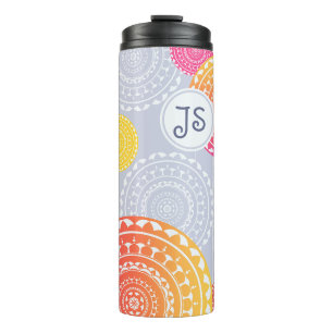 Lebhaftes rosa Gelbes Random Mandala Monogram Thermosbecher