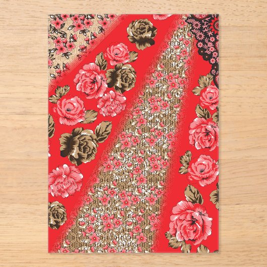 Lebhaftes rotes Gewebe, mit viel Blumen und Acryleinladungen (Vorderseite)