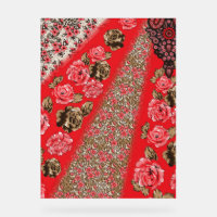 Lebhaftes rotes Gewebe, mit viel Blumen und