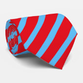 Lebhaftes rotes und blaues Streifen Krawatte (Gerollt)