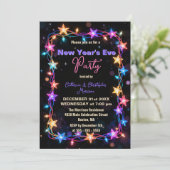 Lebhaftes Starry String Lights Silvester Party Einladung (Stehend Vorderseite)