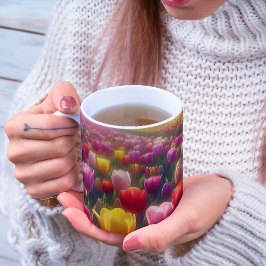 Lebhaftes Tulip-Feld im vollen Leben Kaffeetasse