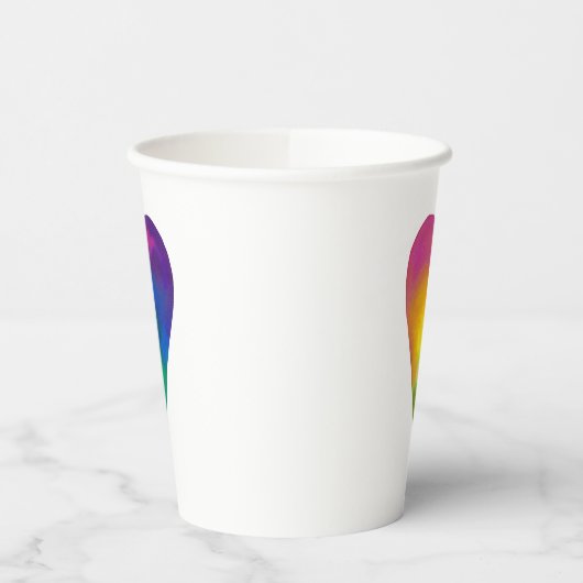 Lebhaftes Wasserfarbenherz Pappbecher (Links)