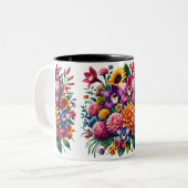 Lebhaftes Zinnias- und Cosmos-Blumendesign Zweifarbige Tasse (Vorderseite Links)