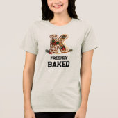 Lebkuchen-Weihnachtsinitiale Buchstabe K Tri-Blend Shirt (Vorderseite)