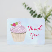 Lecker Pink Cupcake Berry auf der Spitze Vielen Da Dankeskarte (Stehend Vorderseite)