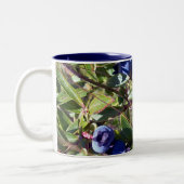 Leckere Blaubeeren Zweifarbige Tasse (Links)