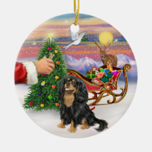 Leckerli für einen Schwarz-Tan-Cavalier-King-Charl Keramikornament