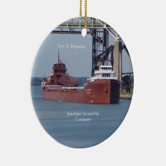 Lee A. Tregurtha Keramik Ornament (Rechts)