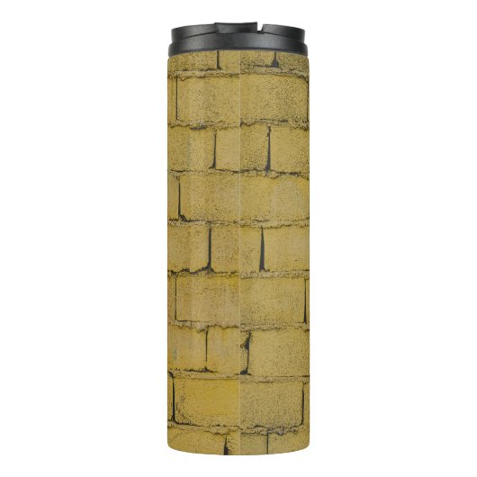 Leere Betonmauer Thermosbecher (Rückseite)