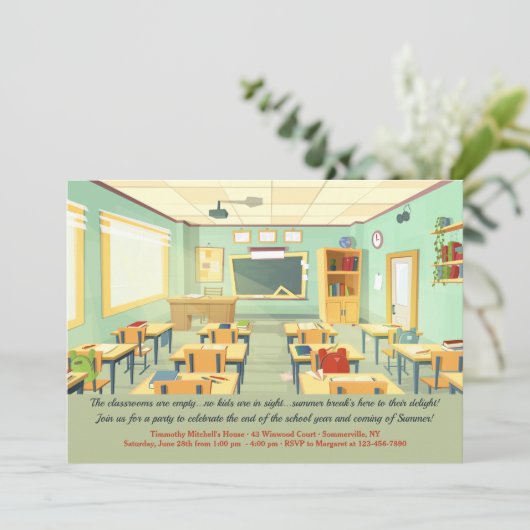 Leere Klassenzimmer Einladung (Stehend Vorderseite)