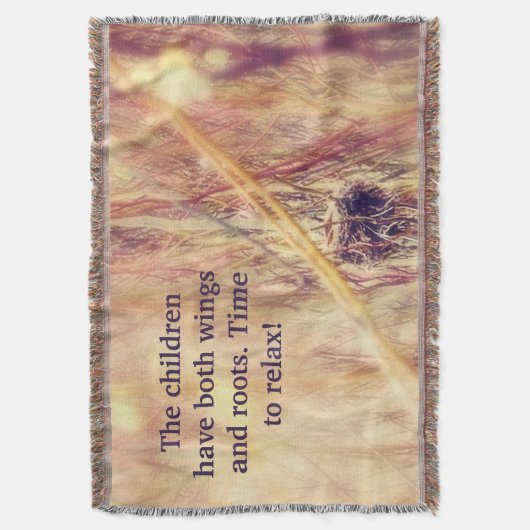 Leere Nestförderung Decke (Vorderseite Vertikal)