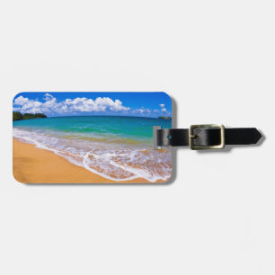 Leere Strand und blaues Wasser Gepäckanhänger