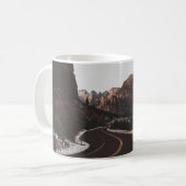 LEERE STRASSE KAFFEETASSE (Vorderseite Links)
