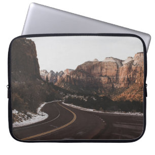 LEERE STRASSE LAPTOPSCHUTZHÜLLE