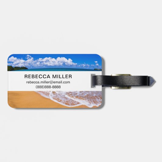 Leerer Strand und blaues Wasser Gepäckanhänger (Rückseite horizontal)