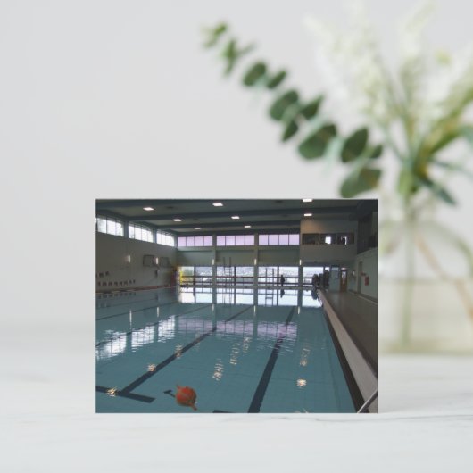 Leeres Schwimmbad Postkarte (Stehend Vorderseite)
