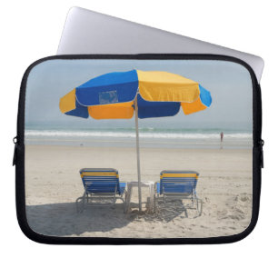 Leeres Strandstuhl Laptopschutzhülle