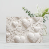 Leerstelle des weißen Herzens (Embossed Look) Einladung (Stehend Vorderseite)