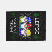 Lefse-Herstellungsteam hässlicher Weihnachtspullov Fleecedecke (Vorderseite (Horizontal))