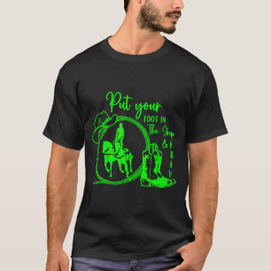 Leg in den Steigbügel und bete – Pferdetrick T-Shirt