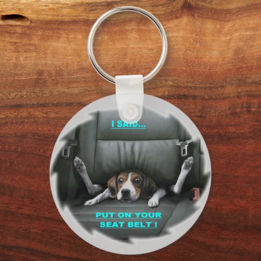 LEGEN SIE IHREN SITZGURT AUF SCHLÜSSELANHÄNGER (Vorderseite)