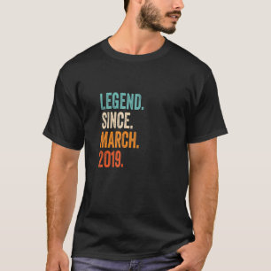 Legend Seit März 2019 4. Geburtstag T-Shirt