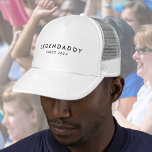 Legendaddy für legendäre Väter minimalistisch Truckerkappe<br><div class="desc">Legendaddy seit 20xx modernes minimalistisches Design für legendäre Vater. Personalisieren Sie es mit Ihrem Text/Jahr. Geschenk für Weihnachten oder Geburtstag des Vaters.</div>