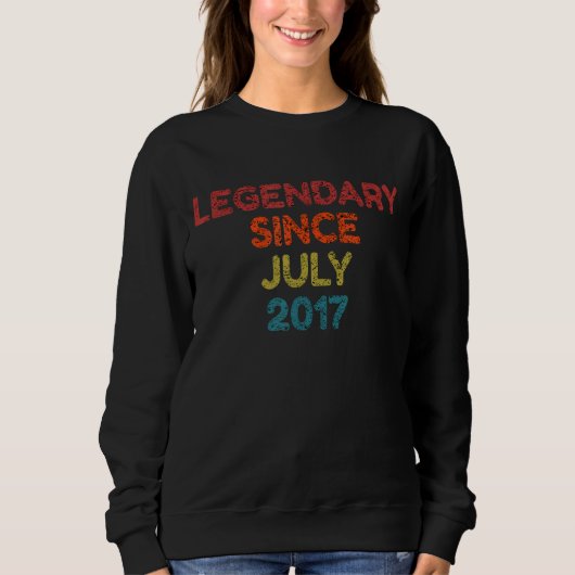 Legendär seit Juli 2017 Retro Birthday Sweatshirt (Vorderseite)