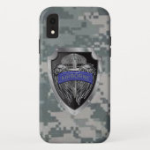 Legendäre Im Flugzeug Flügel mit Schild Case-Mate iPhone Hülle (Rückseite)