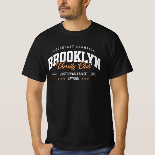 Legendärer Champion Brooklyn Varsity T-Shirt (Vorderseite)