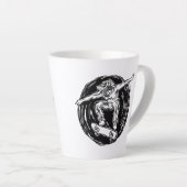 Legendärer Skater beim Skateboarden im Mittelluftb Milchtasse (Rechte Ecke)