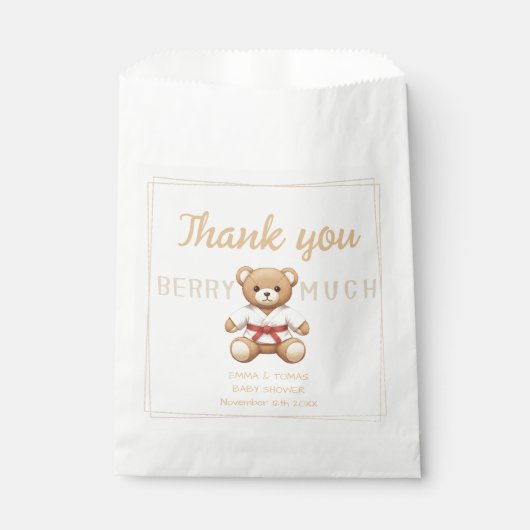 Legendary Red Belt Judo Bear – Baby Shower Geschenktütchen (Vorderseite)