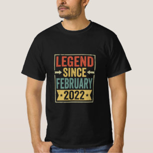 Legende seit Februar 2022 Geburtstag Retro Vintage T-Shirt