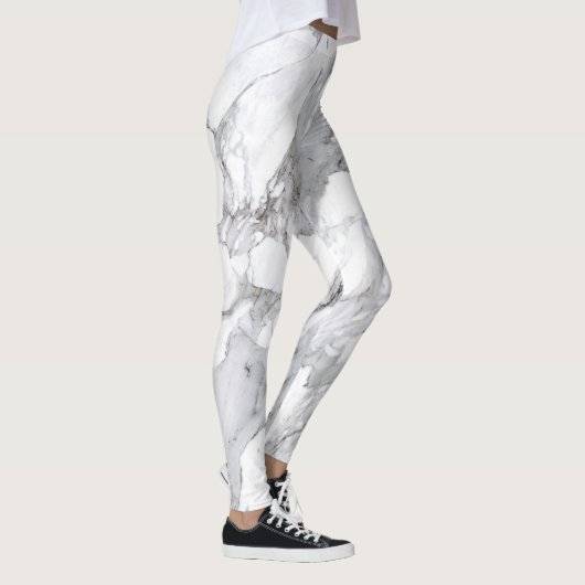 Leggings aus Marmorstein (Rechts)