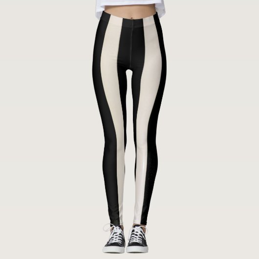 Leggings aus schwarzem und weißem Streifen (Vorderseite)