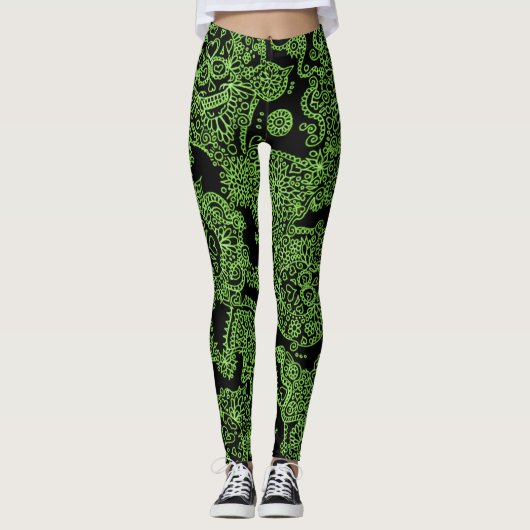 Leggings mit grünen und schwarzen Schädeln (Vorderseite)