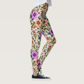 Leggings mit lebhaftem Blumenmuster in Lila (Rechts)