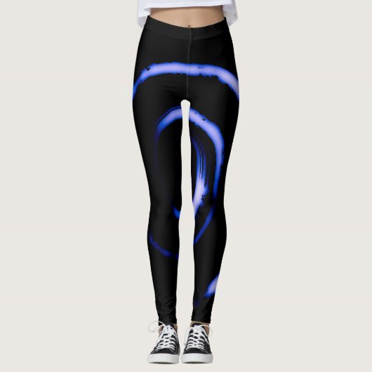 Leggings mit Lila Twirl auf Schwarz (Vorderseite)