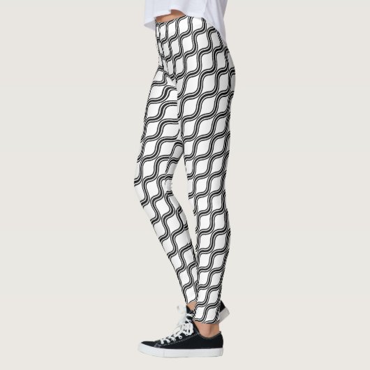 Leggings mit schwarzen und weißen Streifen (Links)