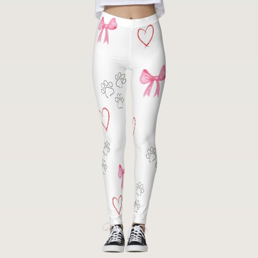 LEGGINGS MIT ZEICHENDRUCK, HERZ UND BOWS (Vorderseite)