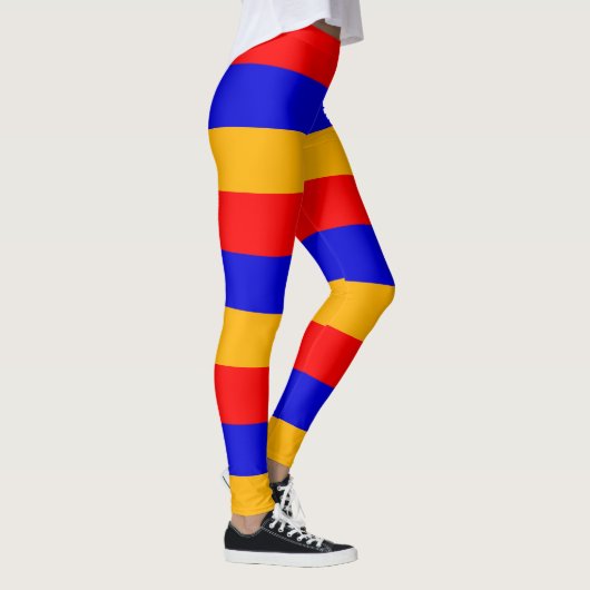 Leggings unter armenischer Flagge (Rechts)