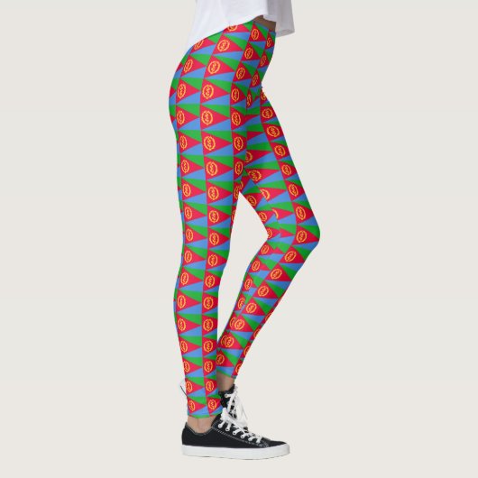 Leggings unter der Flagge Eritreas (Rechts)