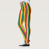Leggings unter kamerunischer Flagge (Links)