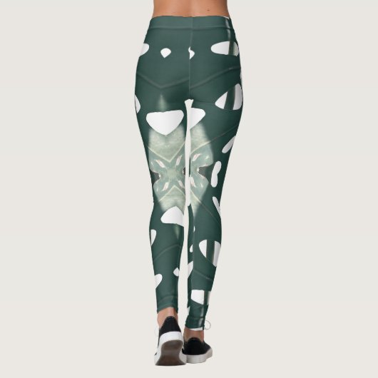 Leggings von Funky Pale Green Leaf (Rückseite)