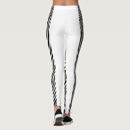 Leggings von Zebra Stripe: Bold and Unique Wild Pr (Rückseite)