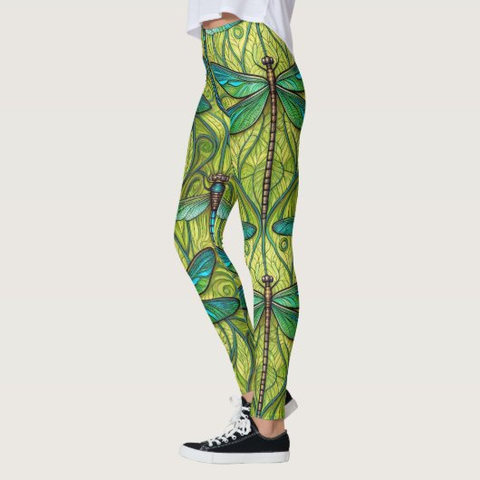 Leggings with a vibrant dragonfly pattern (Links)