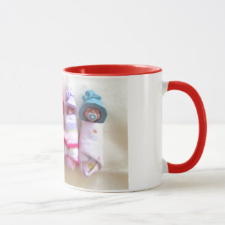 Lehm-Babys, Elf-Hüte, Schlafen, Swaddled, niedlich Tasse