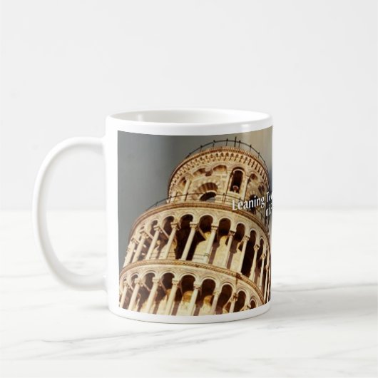 Lehnender Turm historischer Tasse Pisas (Links)