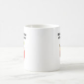 Lehrassistent macht Lernen strahlender Kaffeetasse (Mittel)